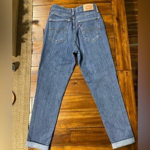 Levi’s cropped jeans, size 28 high rise skinny